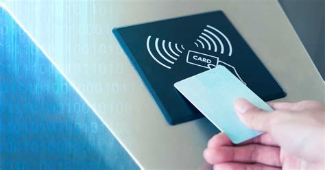 smart card stores personal information|Smart Cards: A Key to the Future .